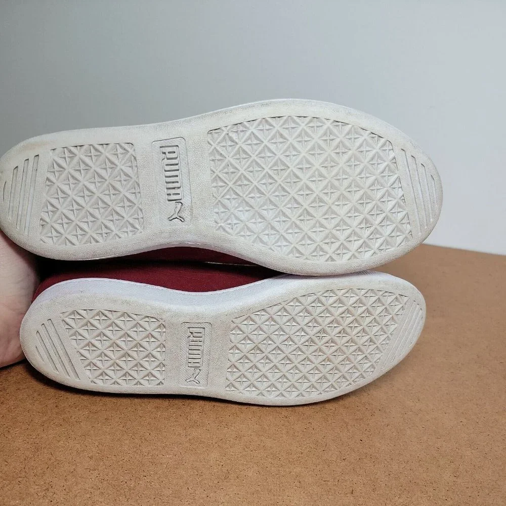 Puma Women's Sneakers Shoes Size 10M Ribbon Laces Soft Foam Insole Maroon